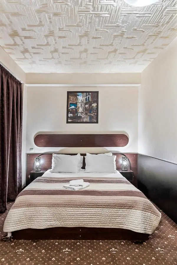 Hotel Charter Otopeni