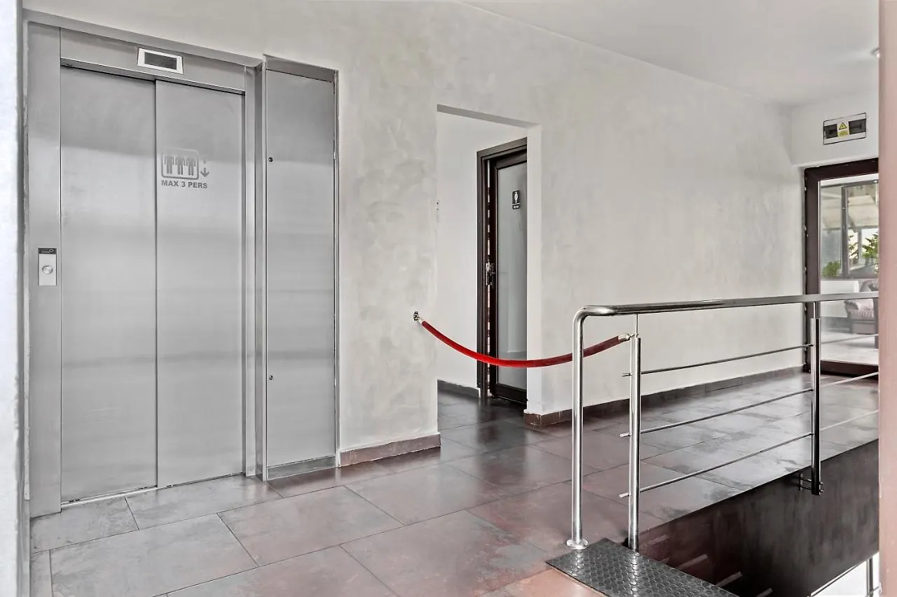 Hotel Charter Otopeni 3*,  Romania