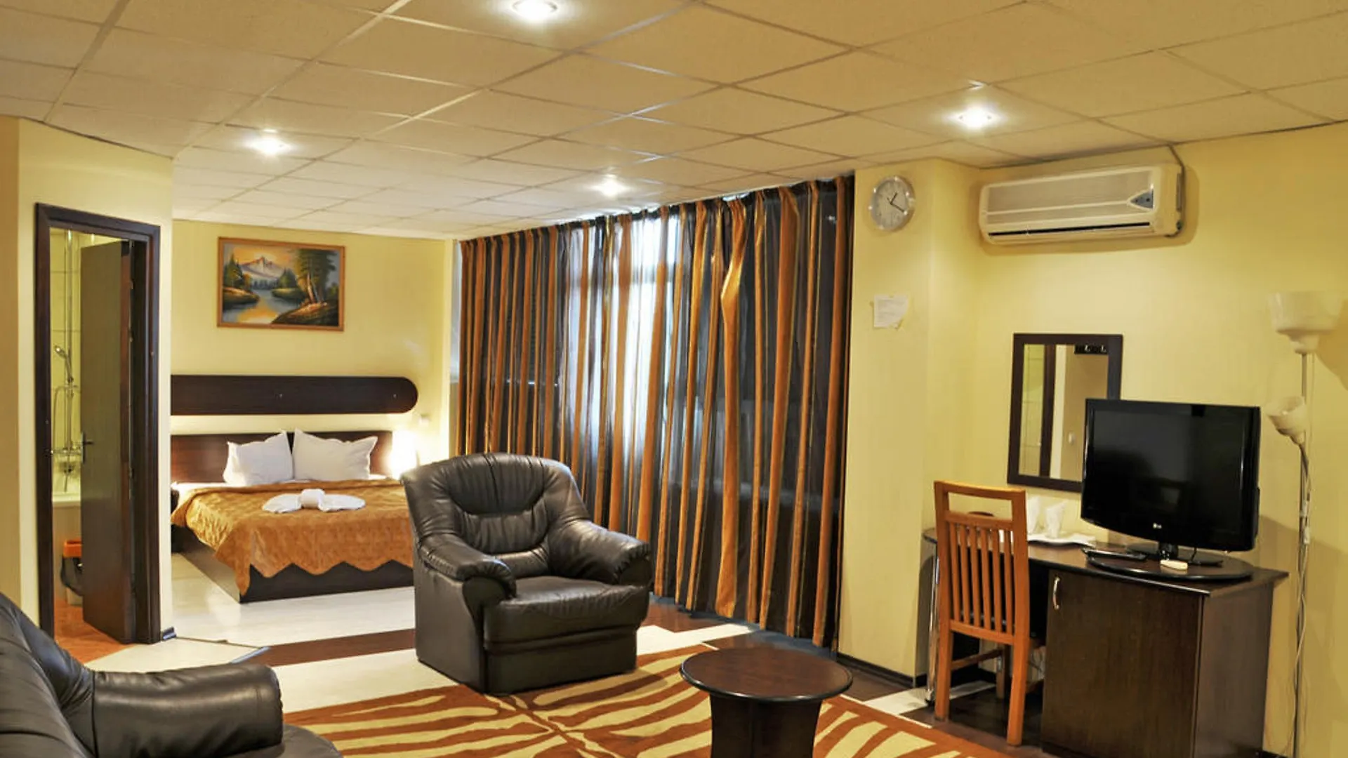 Hotel Charter Otopeni Romania