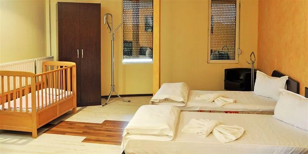 Hotel Charter Otopeni 3*,  Romania